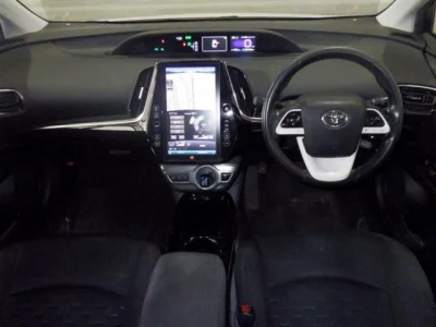 Toyota Prius PHV