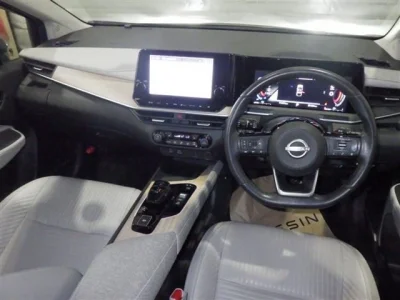 Nissan AURA