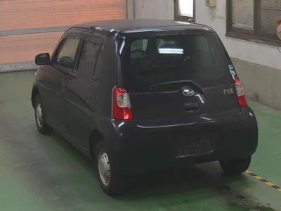 Daihatsu Esse