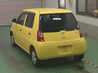 Daihatsu Esse