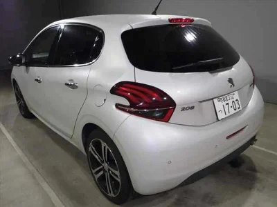 Peugeot 208