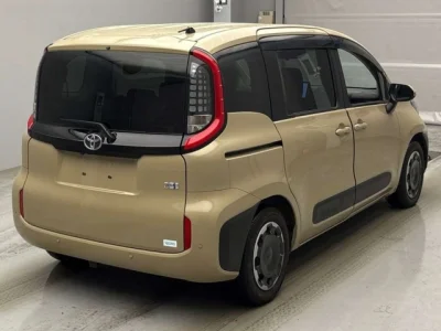 Toyota Sienta