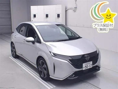 Nissan AURA