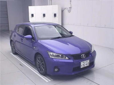 Lexus CT200h