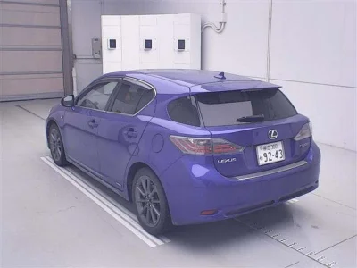 Lexus CT200h