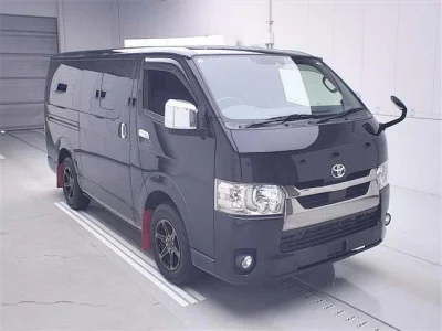 Toyota HiAce Van