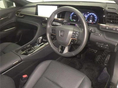 Toyota Crown Sport