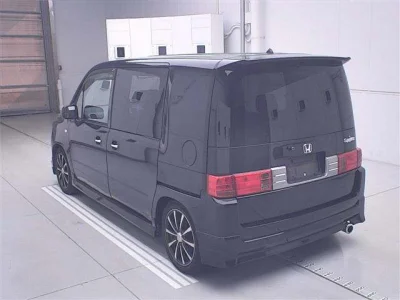 Honda Mobilio Spike