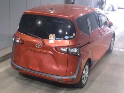 Toyota Sienta