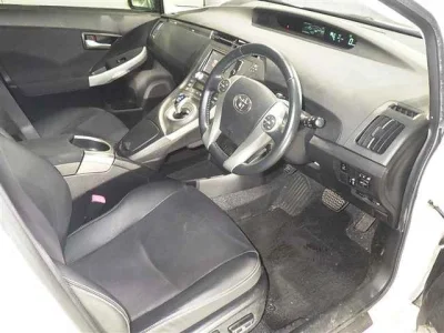 Toyota Prius PHV