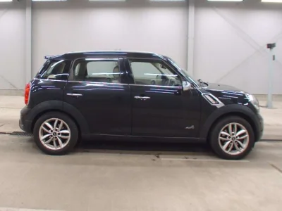 MINI Crossover