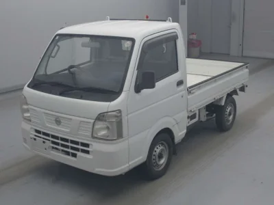 Nissan NT100 Clipper