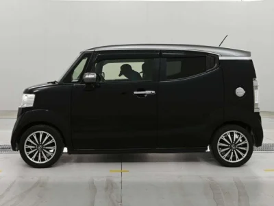 Honda N-Box Slash
