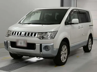 Mitsubishi DELICA D5