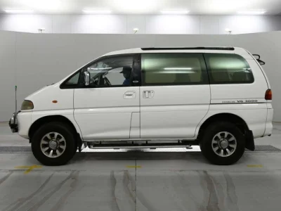 Mitsubishi Delica