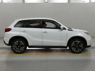 Suzuki Escudo