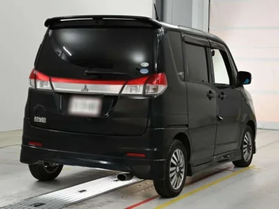 Mitsubishi Delica D:2