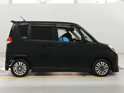 Mitsubishi Delica D:2
