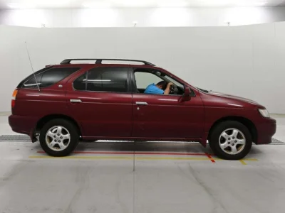 Nissan R'nessa
