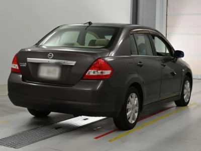 Nissan Tiida Latio