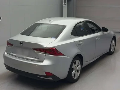 Lexus IS300h
