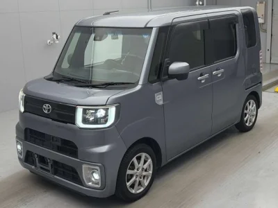 Toyota Pixis Mega