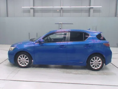 Lexus CT200h