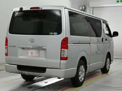 Toyota RegiusAce