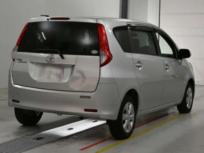 Toyota Passo Sette