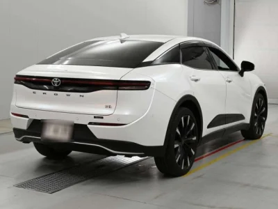 Toyota Crown Crossover