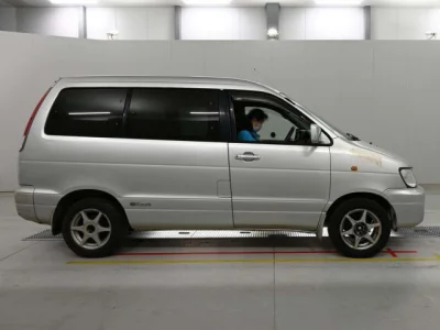 Toyota Lite Ace Noah
