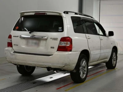 Toyota Kluger V