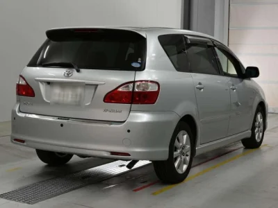 Toyota Ipsum
