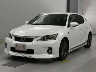 Lexus CT200h