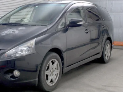 Mitsubishi Grandis