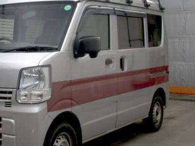 Mitsubishi Minicab Van