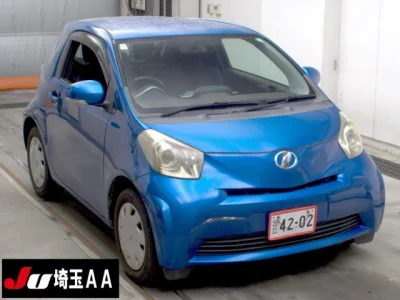 Toyota iQ