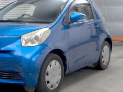 Toyota iQ