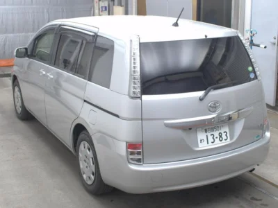 Toyota Isis