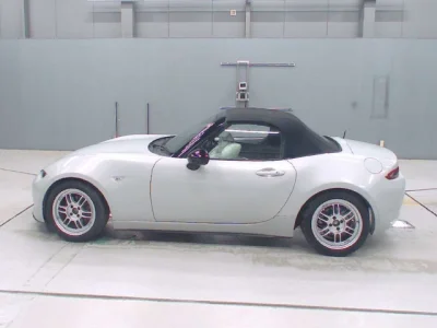 Mazda Roadster