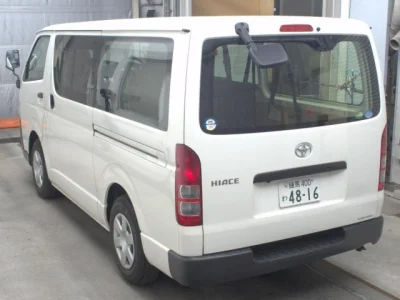 Toyota HiAce Van