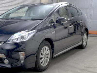 Toyota Prius PHV