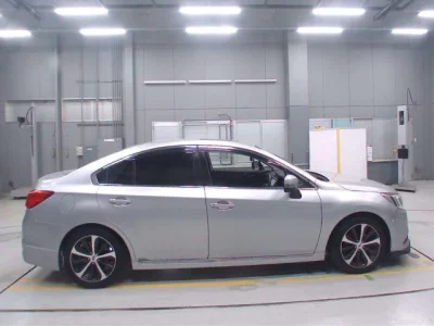 Subaru Legacy B4