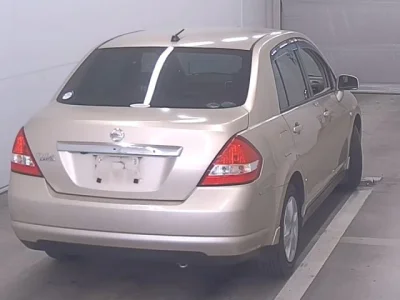 Nissan Tiida Latio