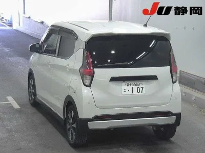 Mitsubishi eK X