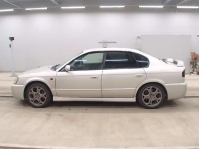 Subaru Legacy B4