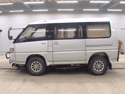 Mitsubishi Delica