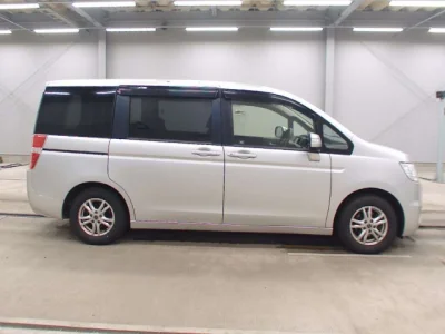 Honda STEP WAGON