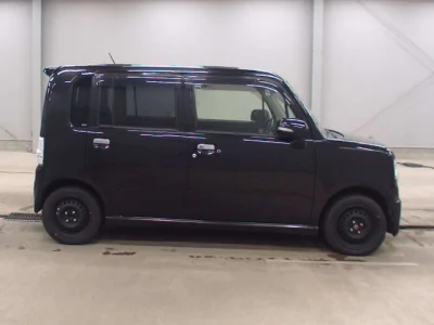 Toyota Pixis Space