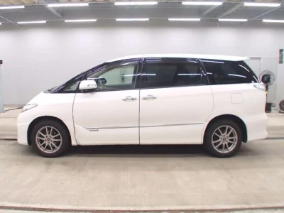 Toyota Estima Hybrid
